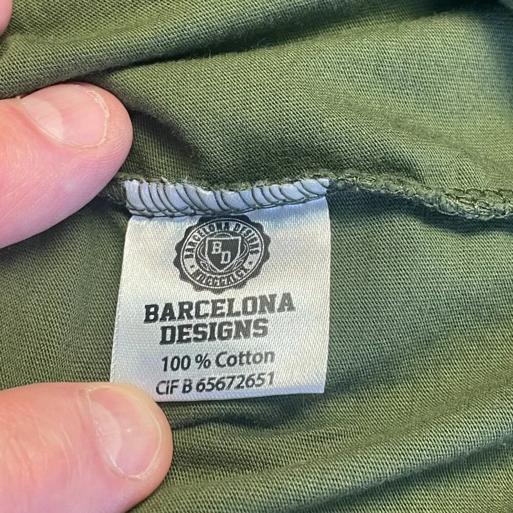 Madrid Designs Shirt Mens XLarge Green Embossed Compass Patch Detail‎ Pullover